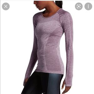 Nike Dri-Fit Knit Long Sleeve T-Shirt Size Medium